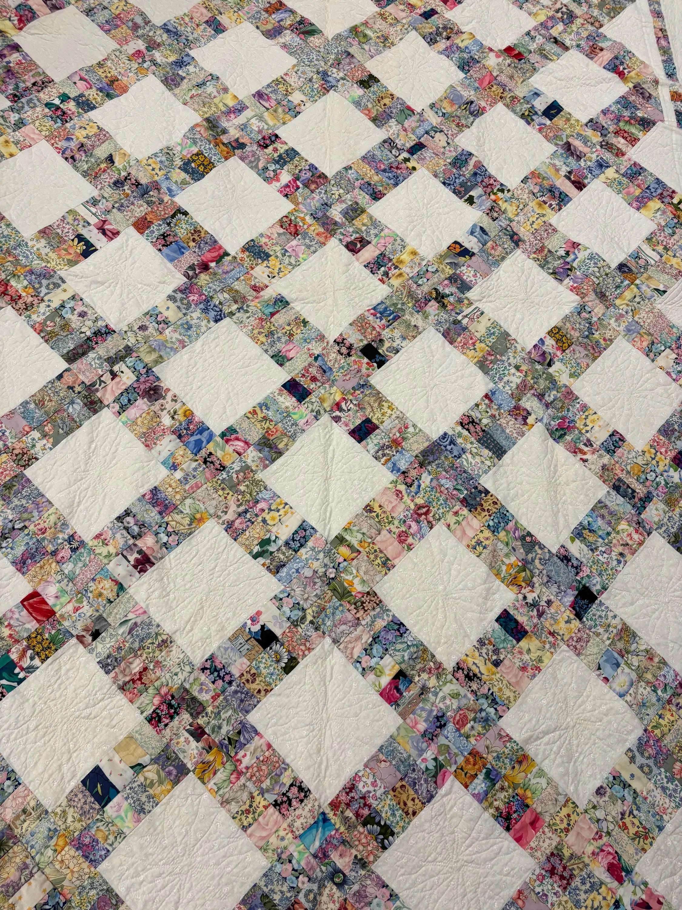 Vintage 85 x 57.5 mini patch multi-colored quilt